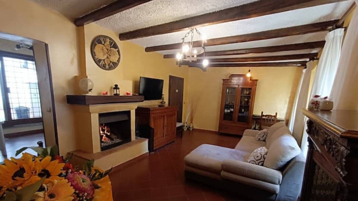 Segni Apartment | Historic house in medieval village