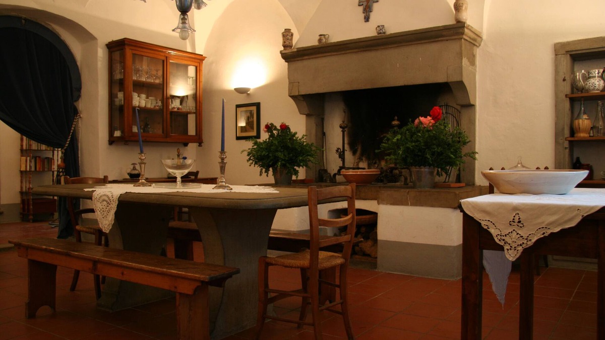 Giovi-Ponte Alla Chiassa Villa | HISTORIC HOUSE VILLA EARN HATS