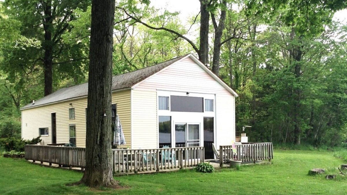 Kendall Cottage | Historic Ice House Cottage