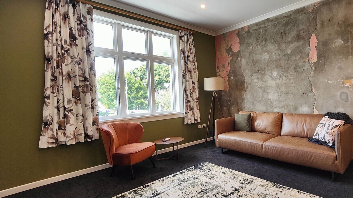 Invercargill City Centre Apartment | Historic Inner City Apartment