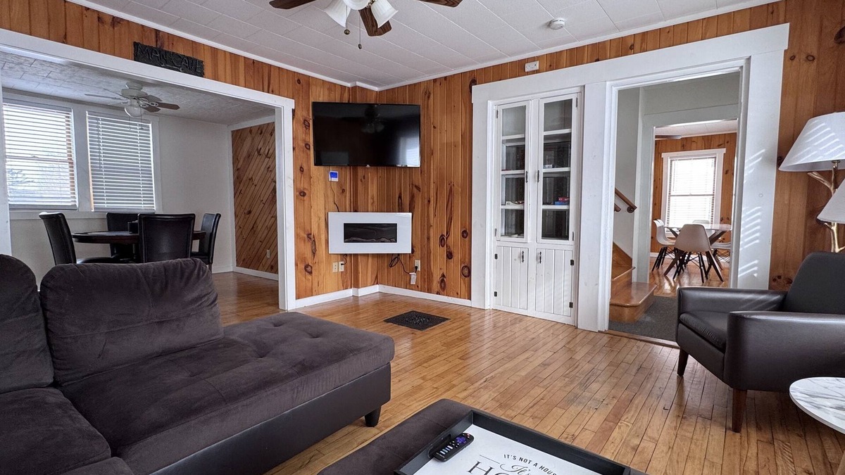 Brighton House | Historic Island Pond Home on VAST Trail – 3BR, 2BA