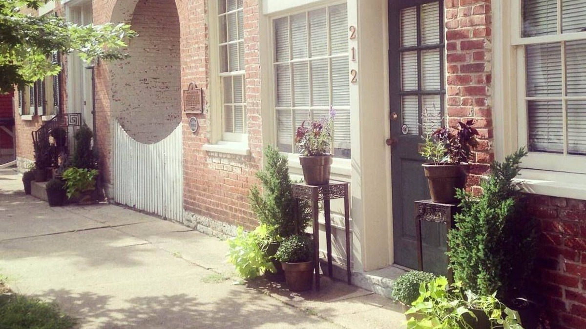 Centerville House | Historic Landmark Home
