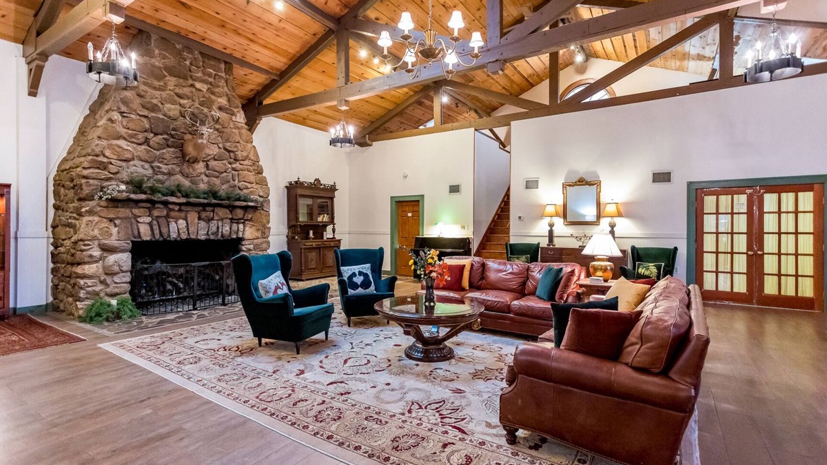 Keezletown Cabin | Historic Lodge Minutes from Massanutten Resort, JMU, Shenandoah National Park!