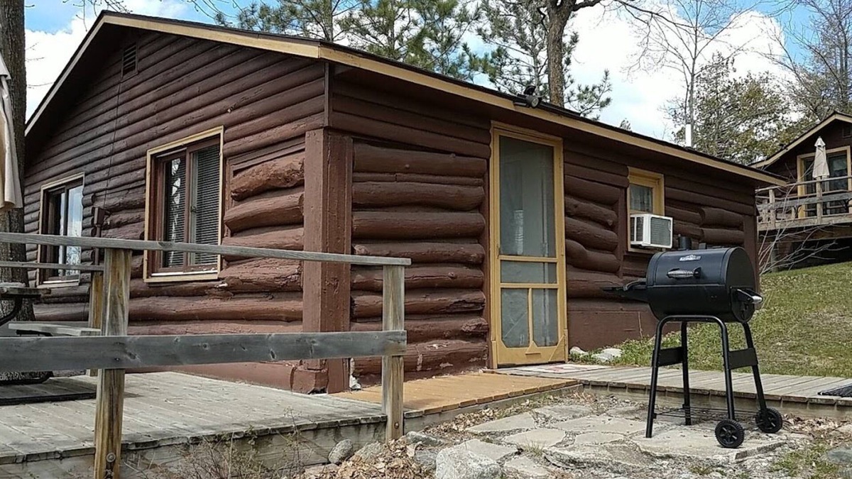 Hines Cabin | Historic Log Cabins on Blackduck Lake, Northern Minnesota’s Hidden Gem!