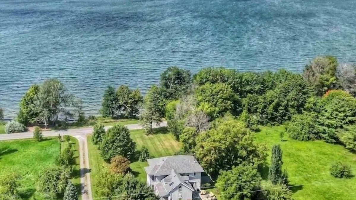 Cressy Other | Historic Loyalist Lakehouse Quiet Waterfront Escape 3.5 Acres & 300’ Shore!