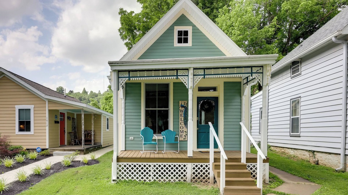 Madison Cottage | Historic Madison Retreat - 1 Mi to Ohio River