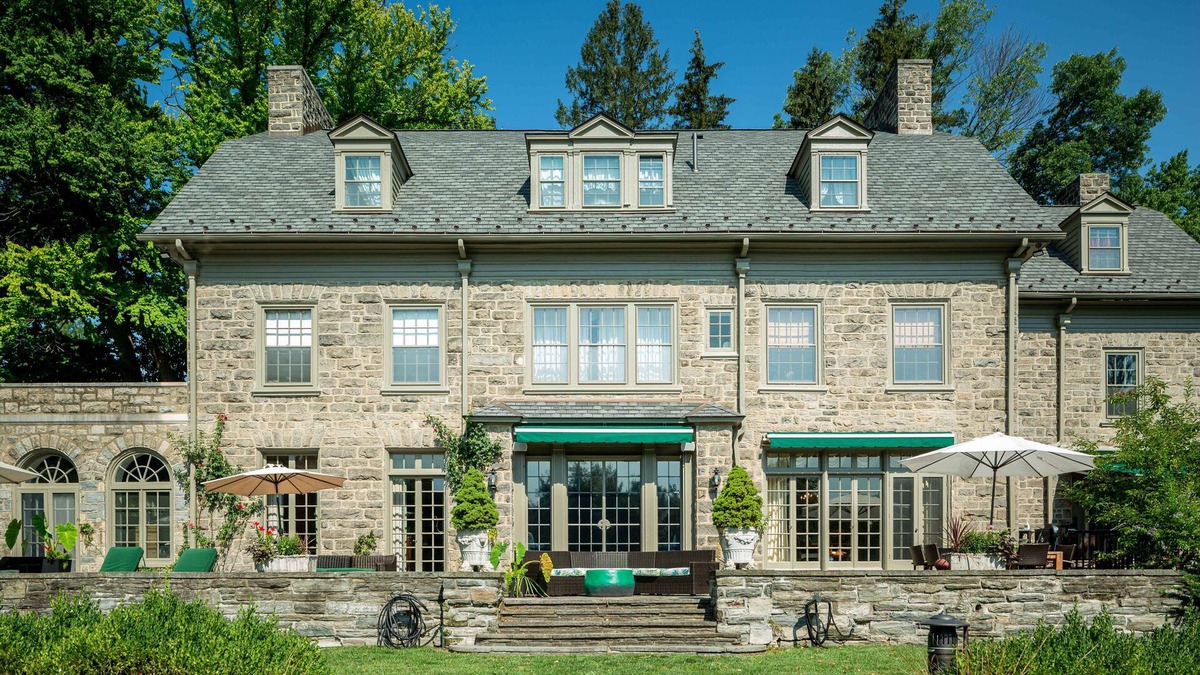 Gulph Mills House | Historic Mainline 8 bdrm, 3 story Mansion, pool, basketball, badminton and more