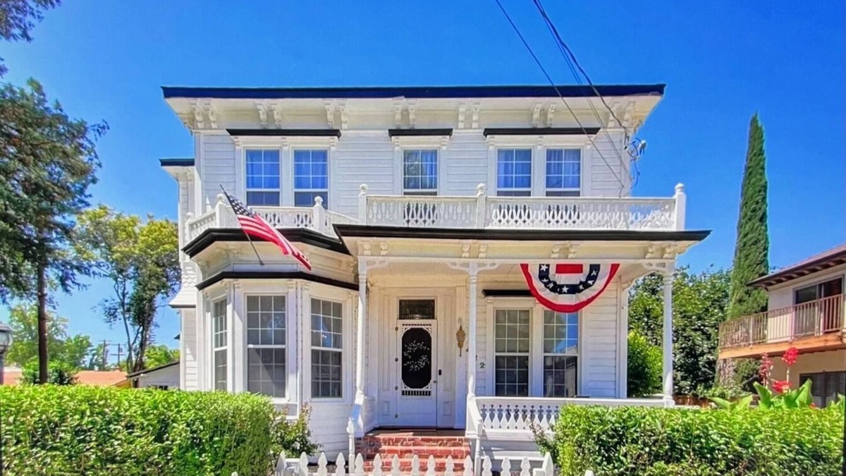 Yuba City House | Historic Mansion near downtown