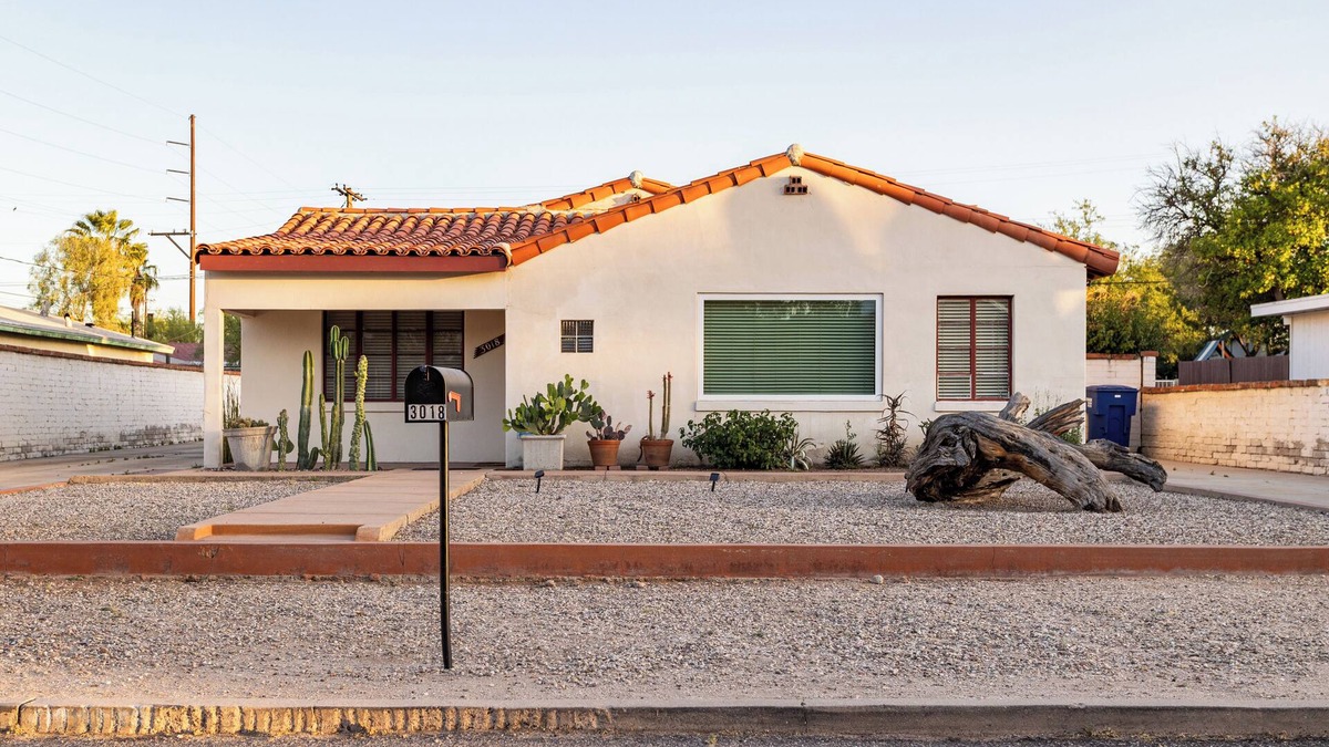Blenman-Elm House | Historic Midtown Vacation Bungalow with Pool