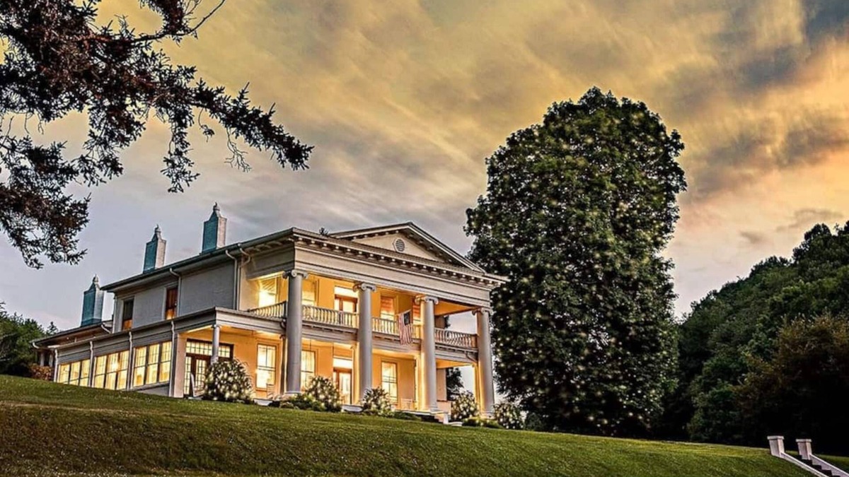 Tazewell House | Historic Mountain Manor