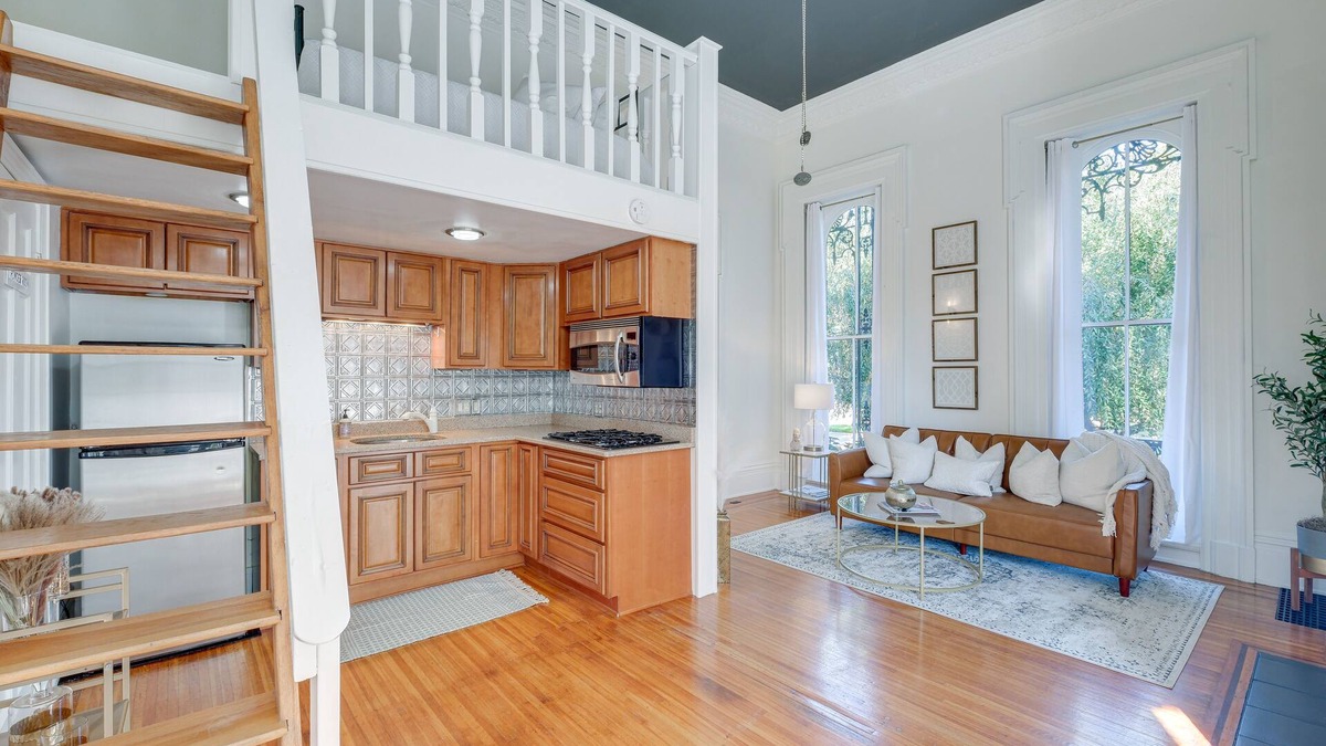 New Albany Apartment | Historic New Albany Apartment ~ 6 Mi to Louisville