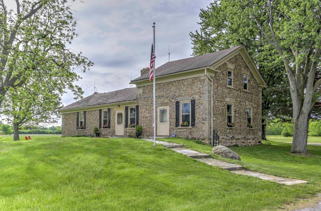 Lambertville House | Historic Ottawa Lake House Deck, Barn and 96 Acres!