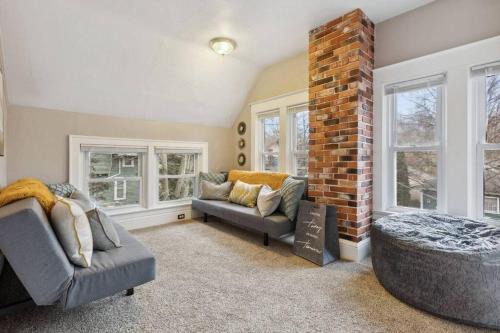 Center Avenue Historic District Apartment | Historic + Pet-Friendly Gem