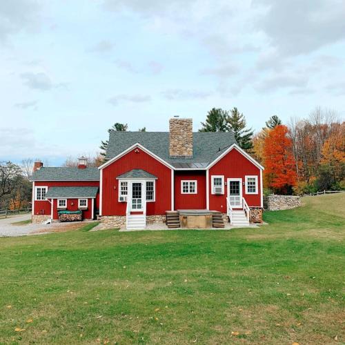 Manchester Center House | Historic Renovated Barn at Boorn Brook Farm - Manchester Vermont