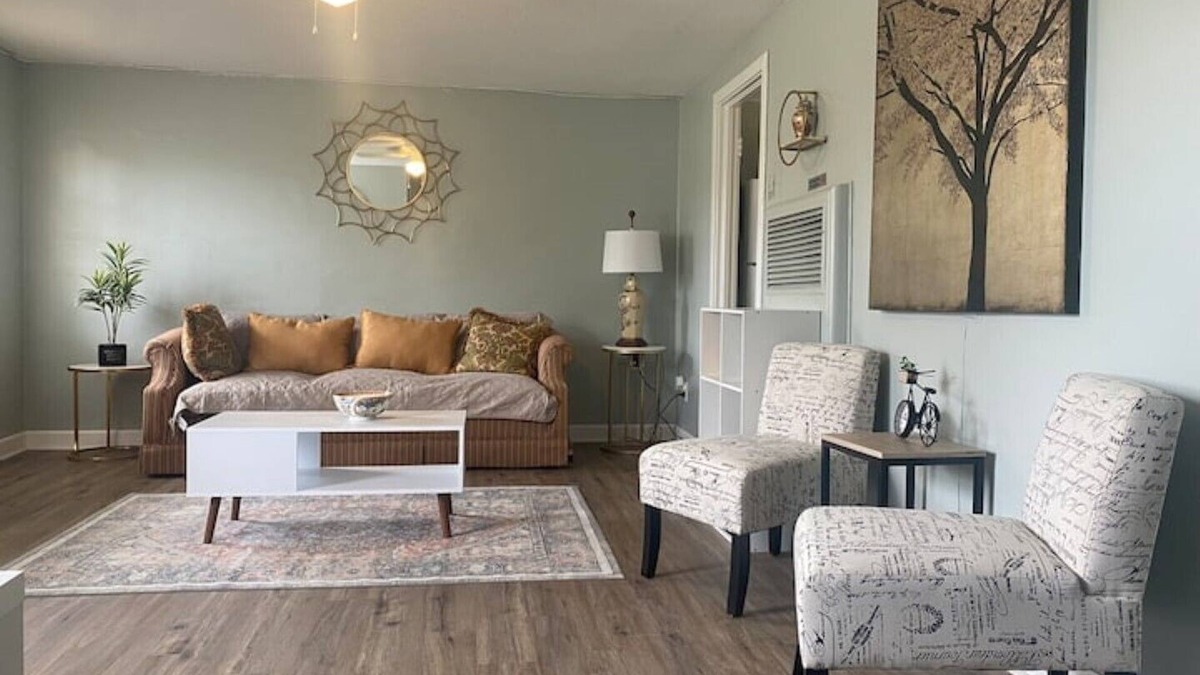 Valdosta Apartment | Historic Renovated Apartment SGMC Nurses welcome