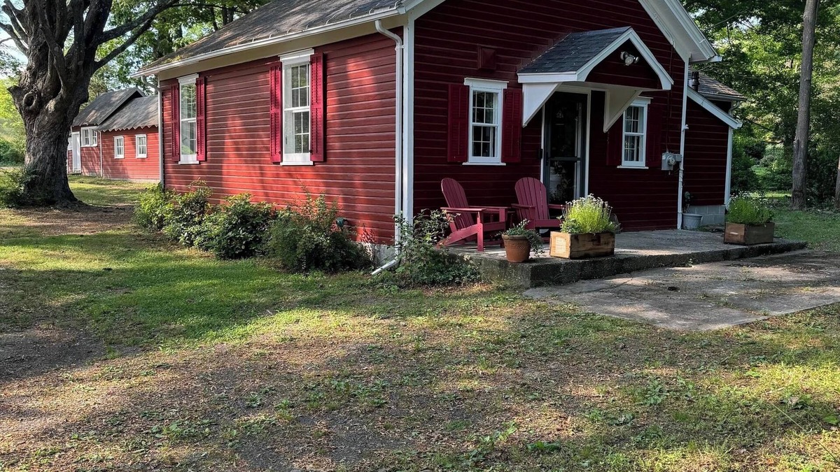 Town of Marbletown House | Historic Schoolhouse No. 11nUpstate Hudson Valley - Catskill Getaway