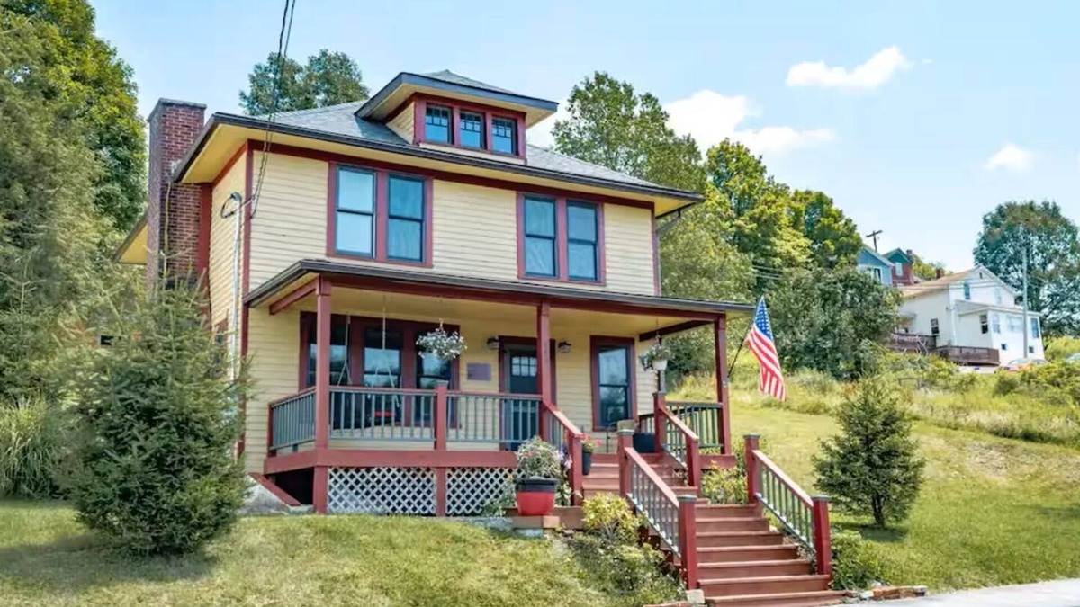Thomas House | Historic Sears Roebuck House