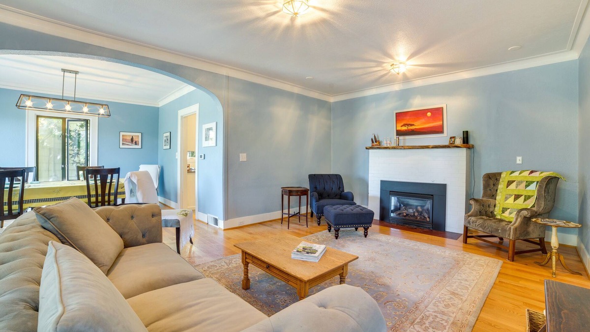 Seattle Metro Area House | Historic Seattle Vacation Rental in Seward Park!