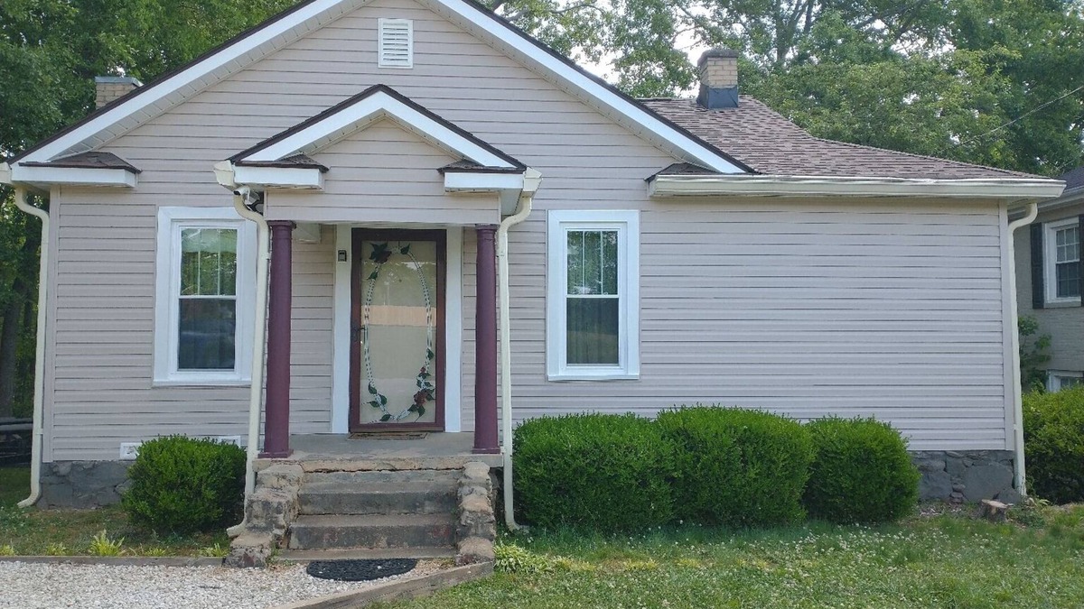 Seneca House | Historic Seneca Bungalow
