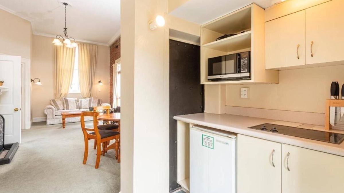 Akaroa Apartment | Historic Shipping Office - Akaroa