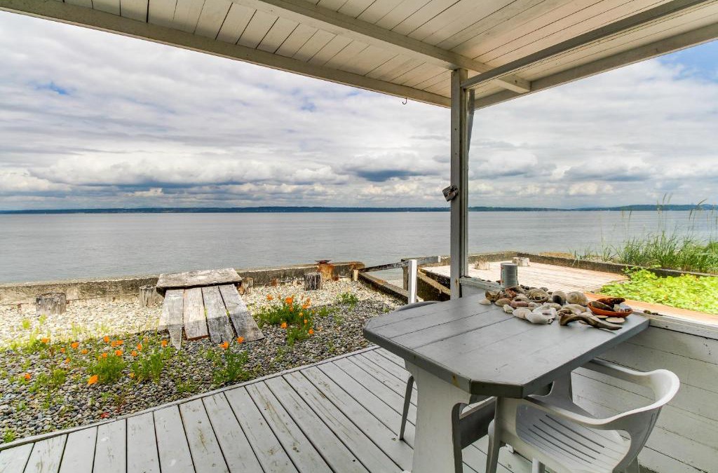 Rollingbay House | Historic Shore Cottage