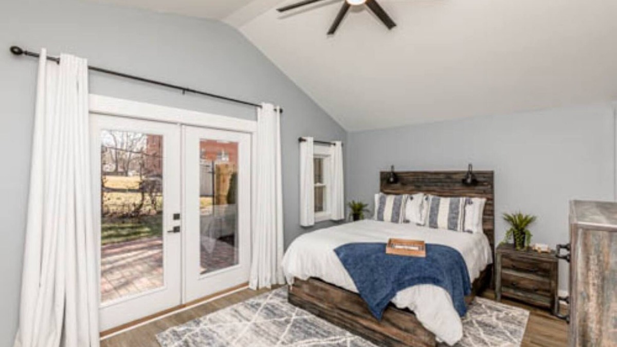 Georgetown House | Historic Shotgun House Downtown Georgetown