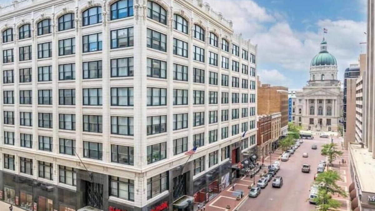 Wholesale District Apartment | Historic Spacious Luxe Suite - The Heart of Indy!