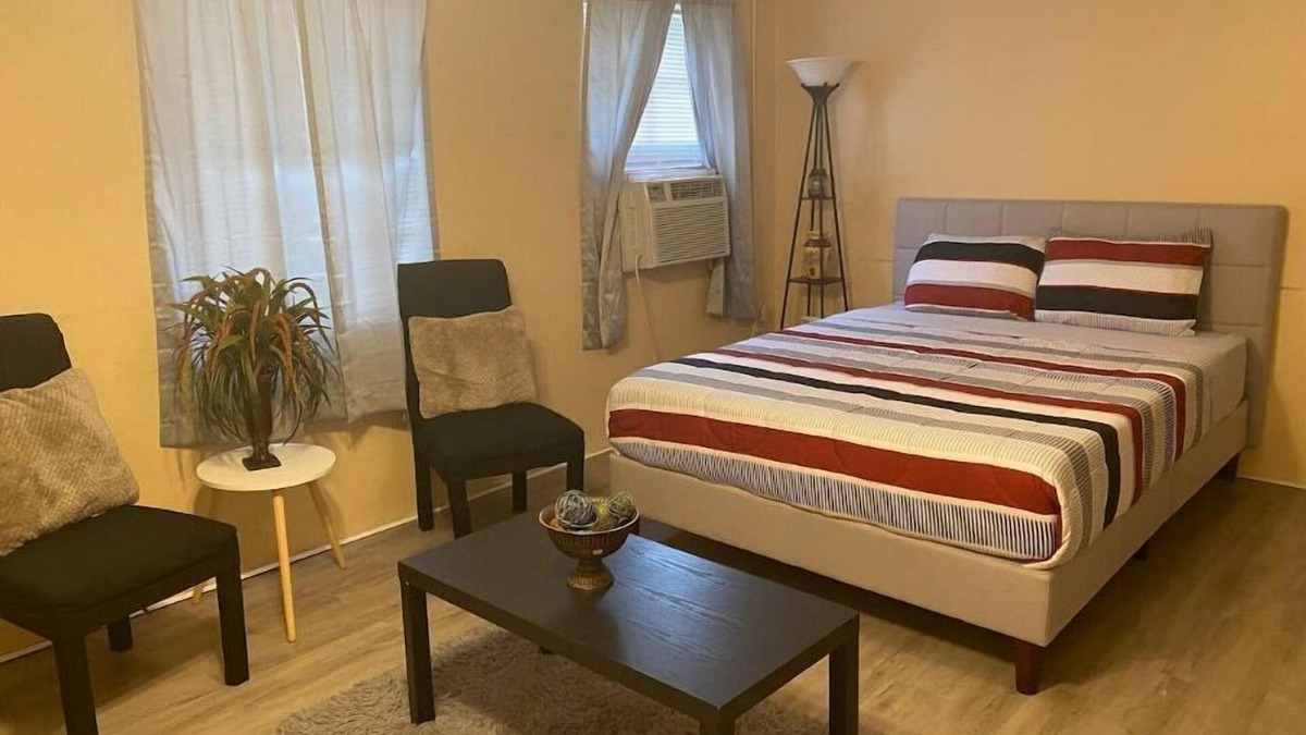 Valdosta Apartment | Historic Studio cozy Apartment ideal for longer stay 2F