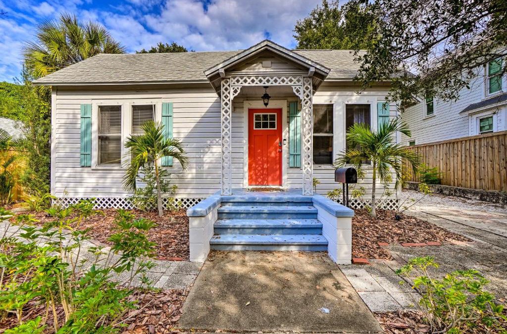 Tarpon Springs House | Historic Tarpon Springs Abode about 3 Mi to Beach