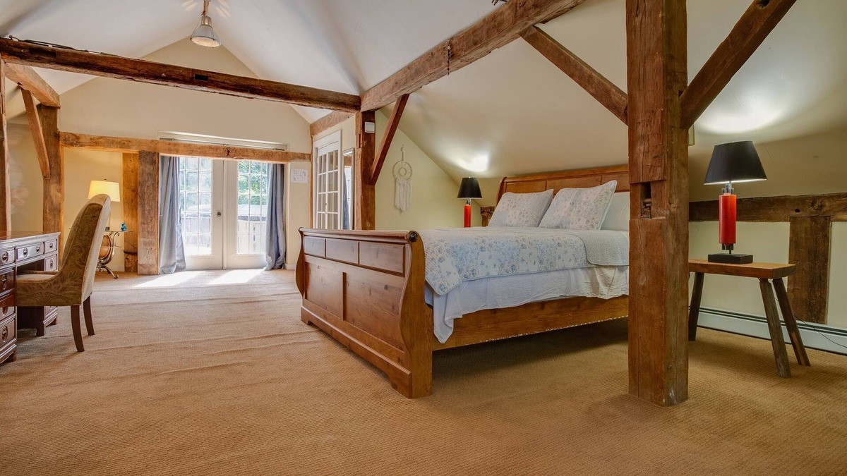 Fly Creek House | Historic Toad Hall Carriage House 200 acres w pool