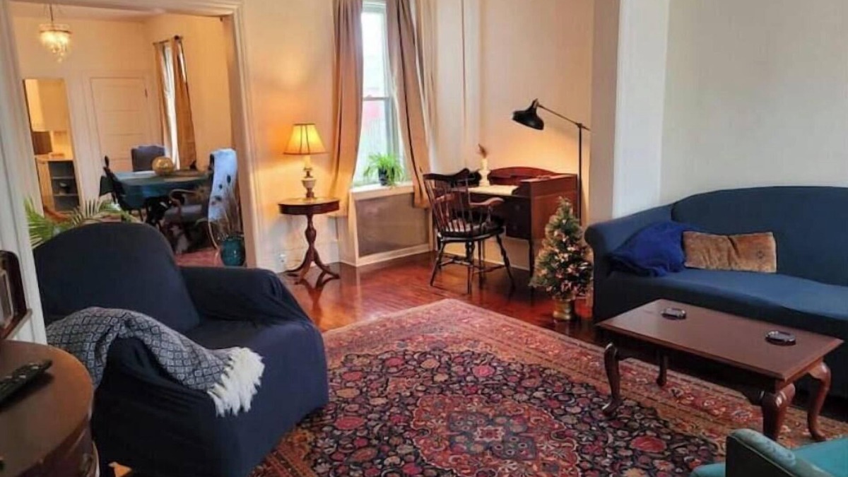 Watsontown House | Historic Townhouse w/Antiques & Riverview