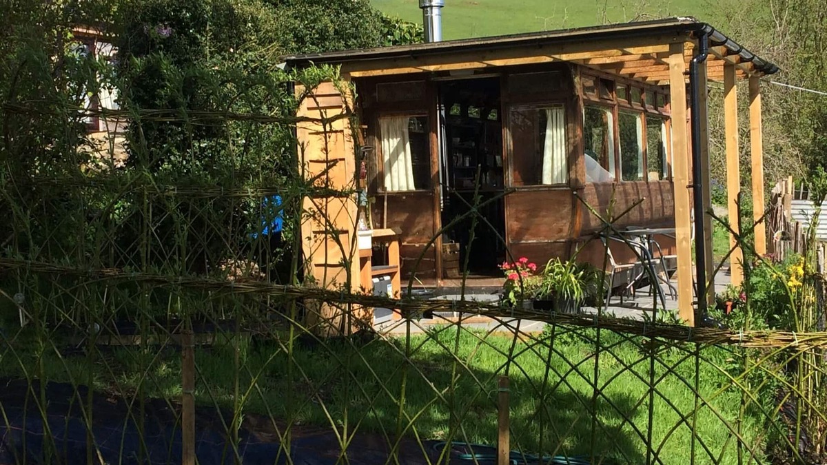 Trefeglwys Cabin | Historic Tram