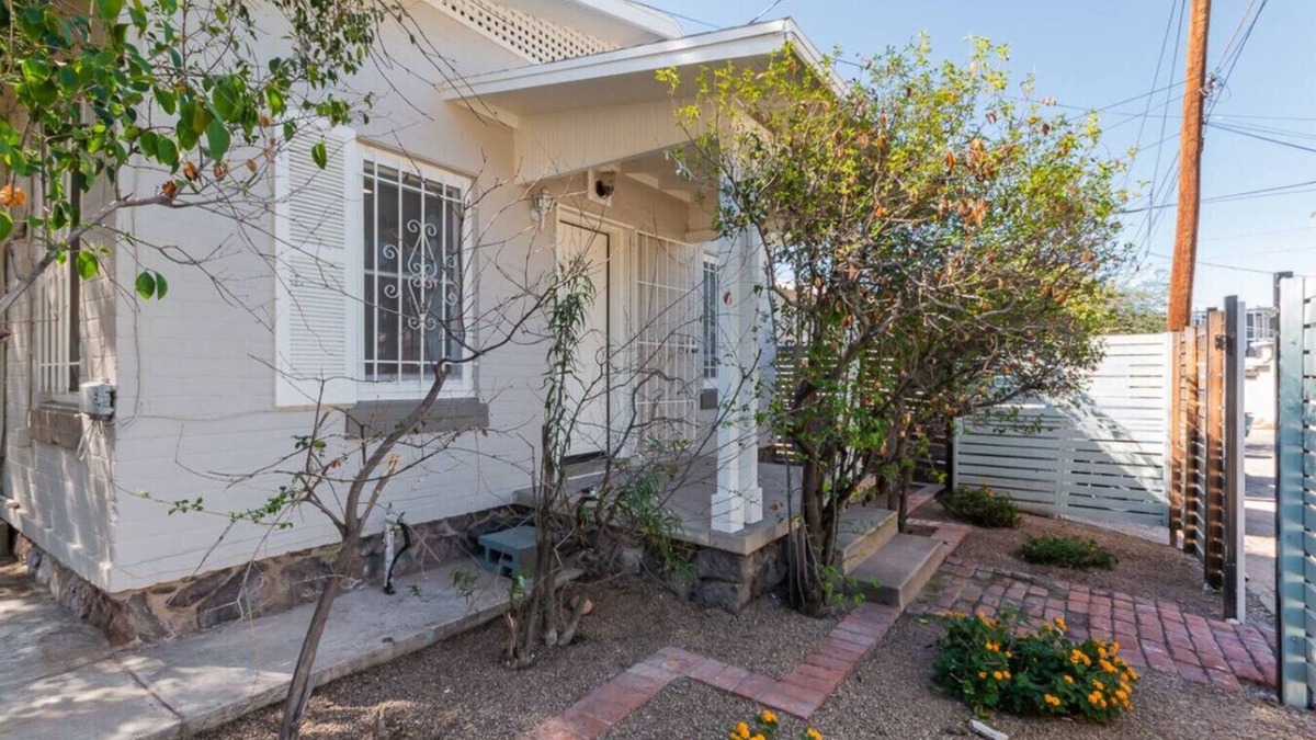 West University House | Historic University 2 Bedroom 2 Bath
