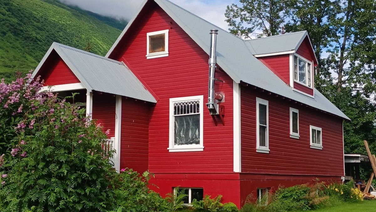 Valdez House | Historic Valdez Home