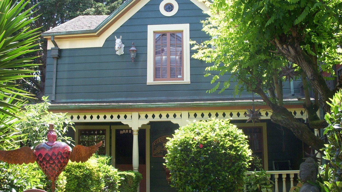 Lower Haight House | HISTORIC VERY ROMANTIC 1883 SAN FRANCISCO CARRIAGE HOUSE
