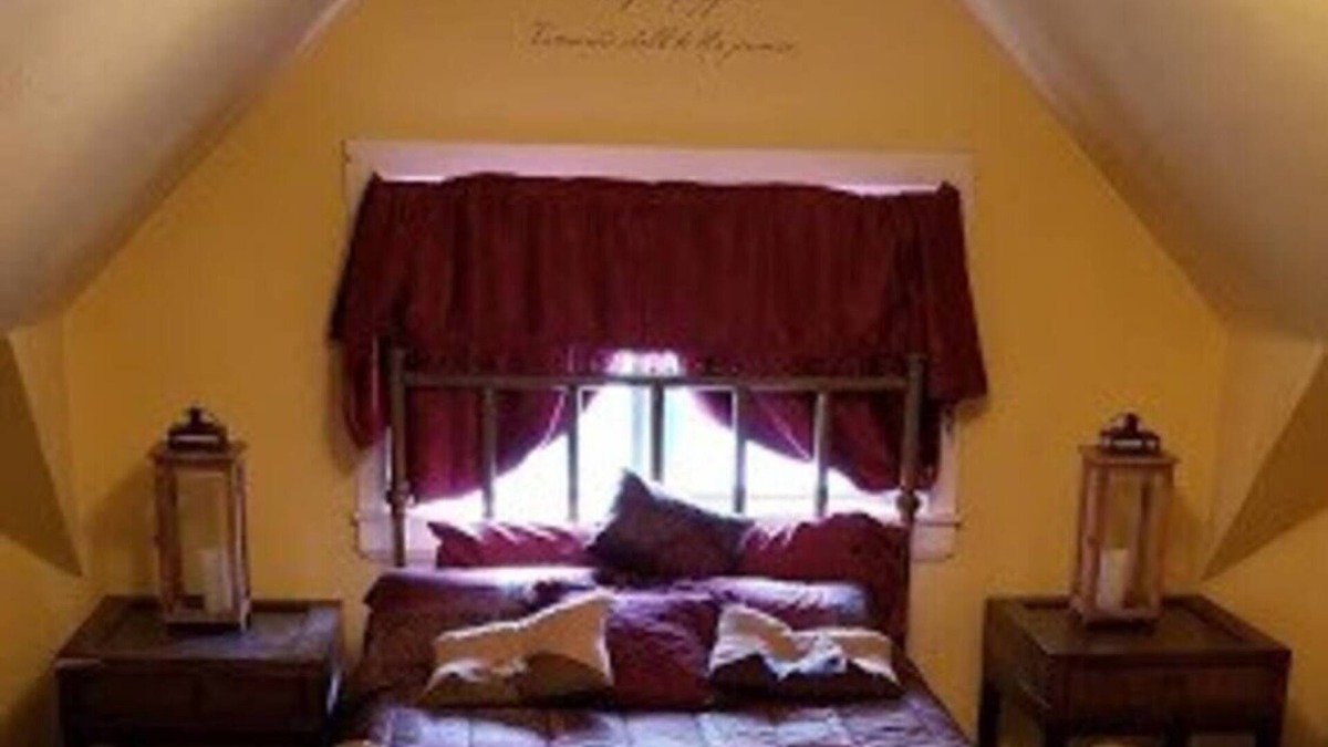 Sioux Falls Bed & Breakfast | Historic Victorian Inn South Loft