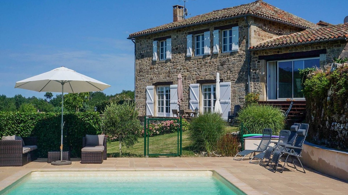 Saint-Beauzile House | Historic Village Escape w/Pool