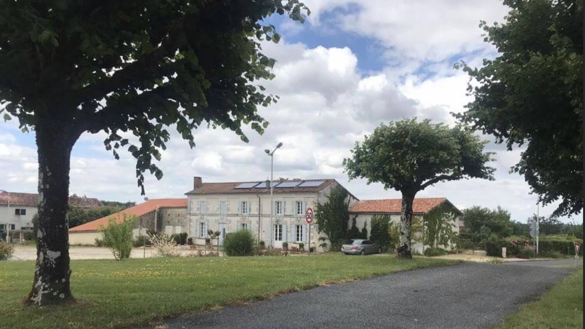 Boscamnant House | Historic village house - indoor pool ideal for 2 families