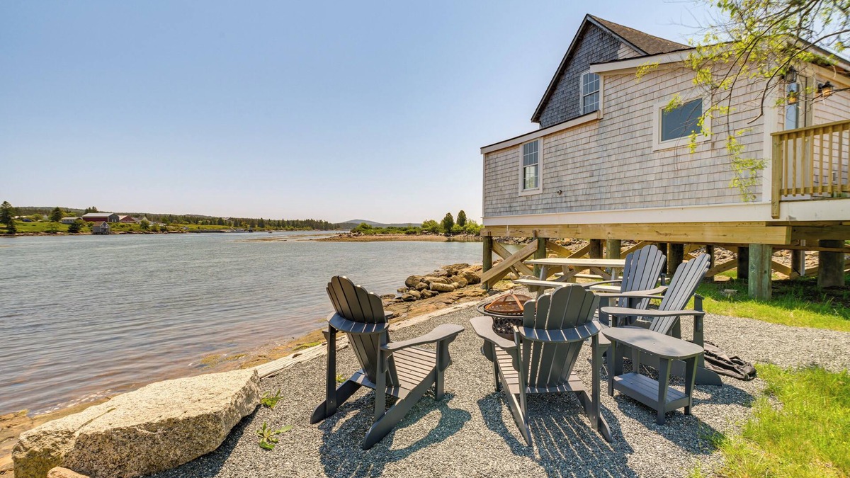 Winter Harbor Cottage | Historic Winter Harbor Cottage w/Waterfront Views