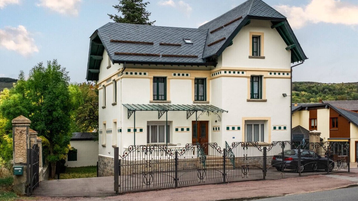 Saillagouse House | Historical and central chalet in French Cerdanya