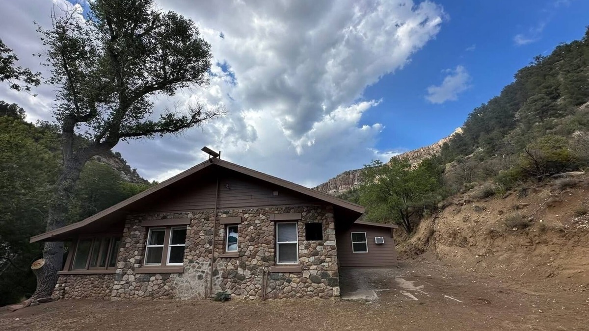 Globe House | Historical Ash Creek Canyon Mining Cabin Chrysotile, Arizona