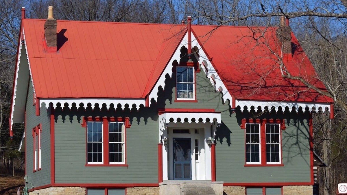 Lockport Other | Historical Blue Wing Landing Inn, near the Ark Encounter.
