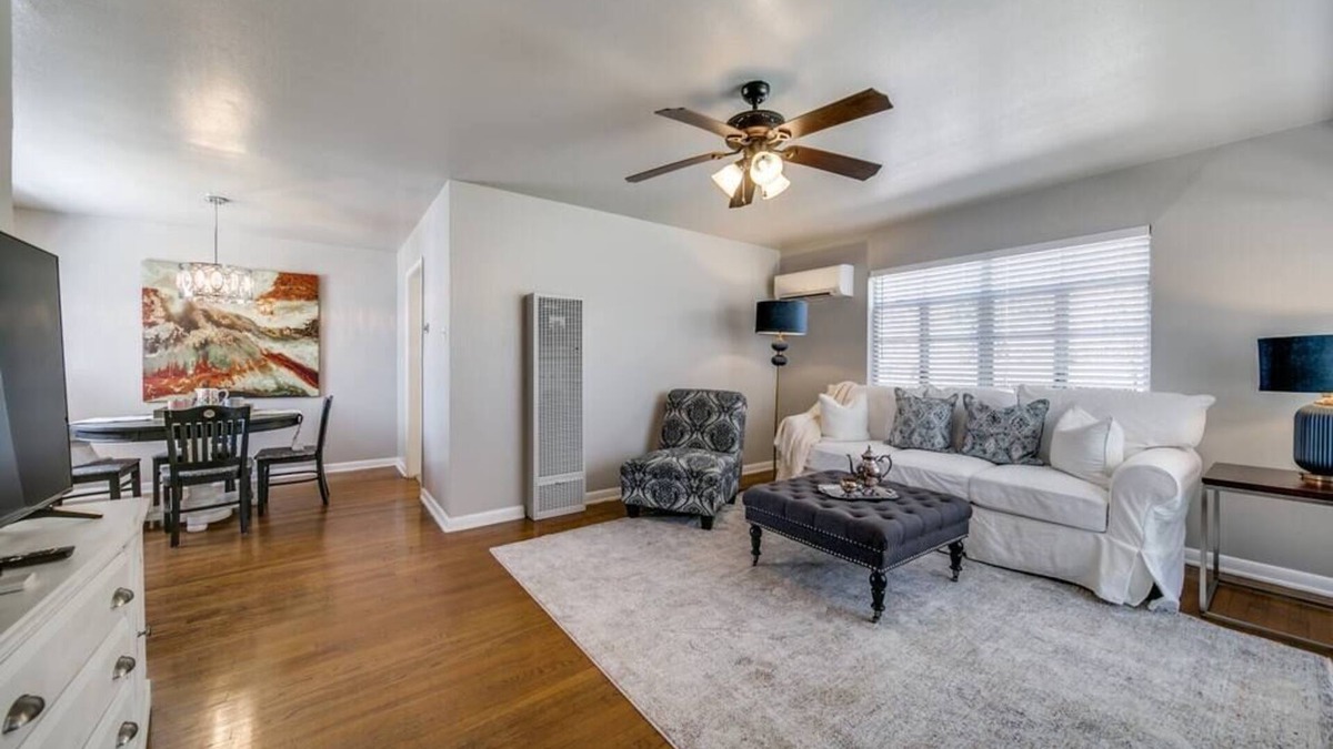 Uptown House | Historical Home in Iconic Alamo Heights - Sky view