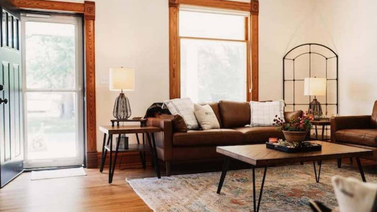 Meriden House | Historical House at 104