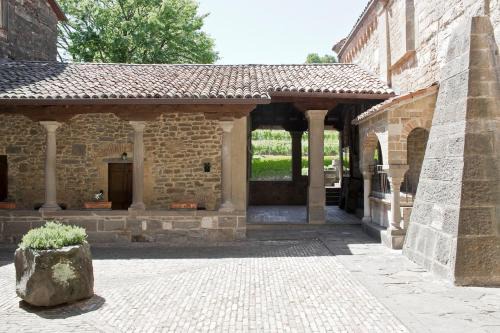 Fontanella Apartment | Historical House Medieval Abbey - Al Chiostro