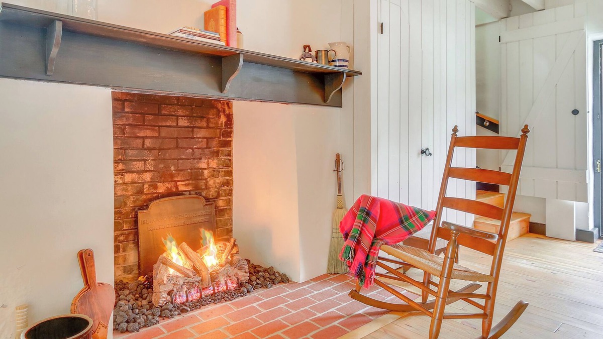 Thurmont House | Historical Thurmont Escape w/Furnished Deck!