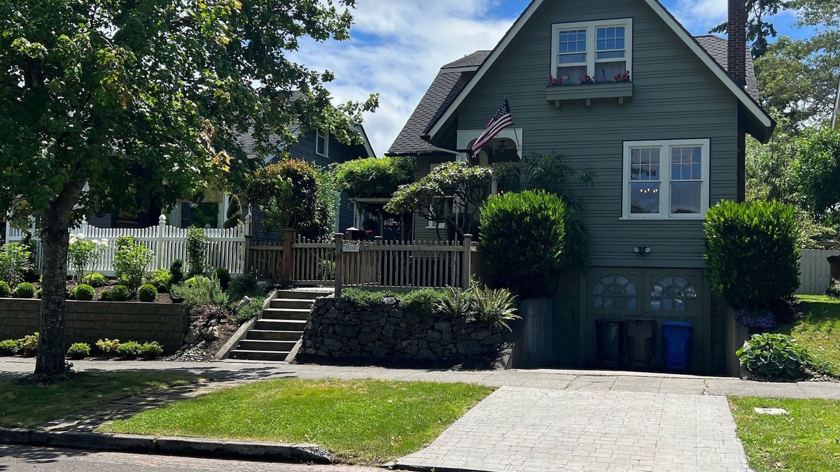 Hilltop House | Historical “Wedge District” Welcome to the N. End & Central Tacoma!nn