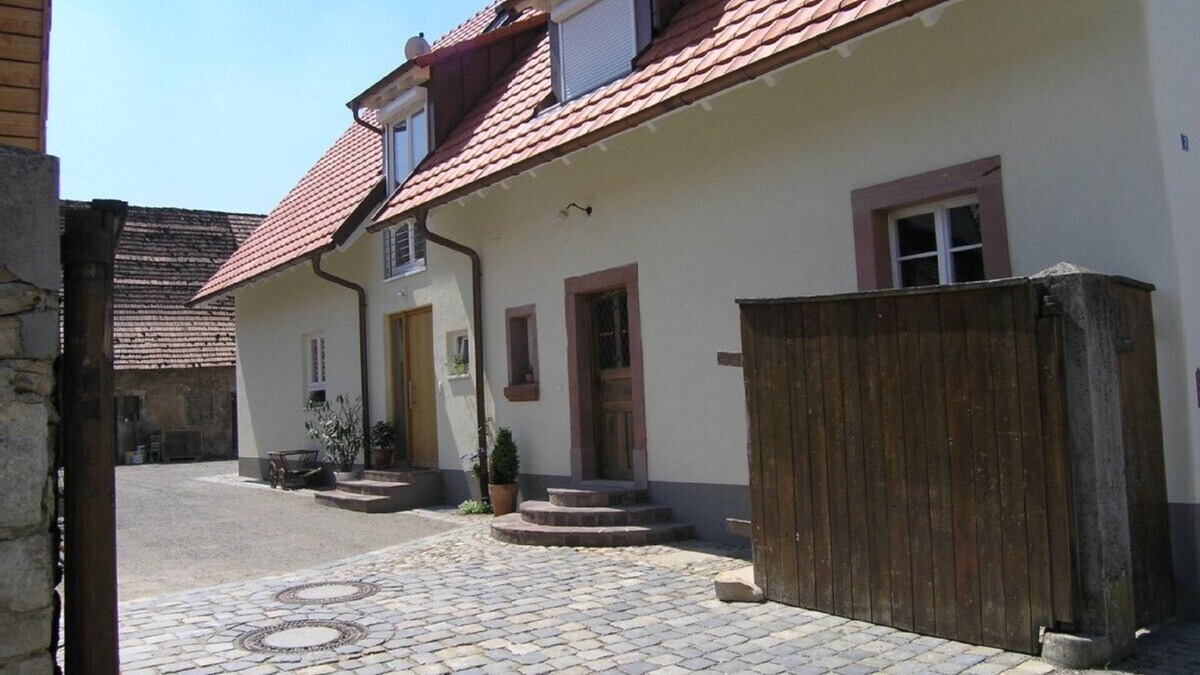 Breisach Apartment | historical winery house with southern flair