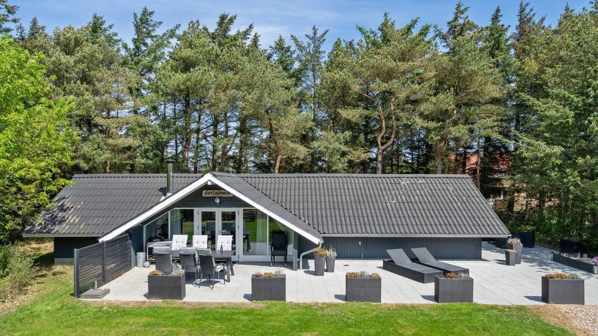 Sønder Vorupør House | "Hjalmara" - 900m from the sea by Interhome