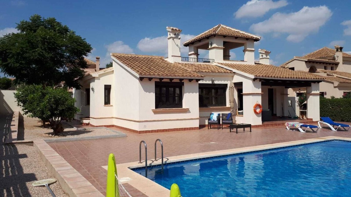 Hacienda del Alamo Villa | HL 027 Holiday rentals 3 Bedrooms 2 Bathroom villa